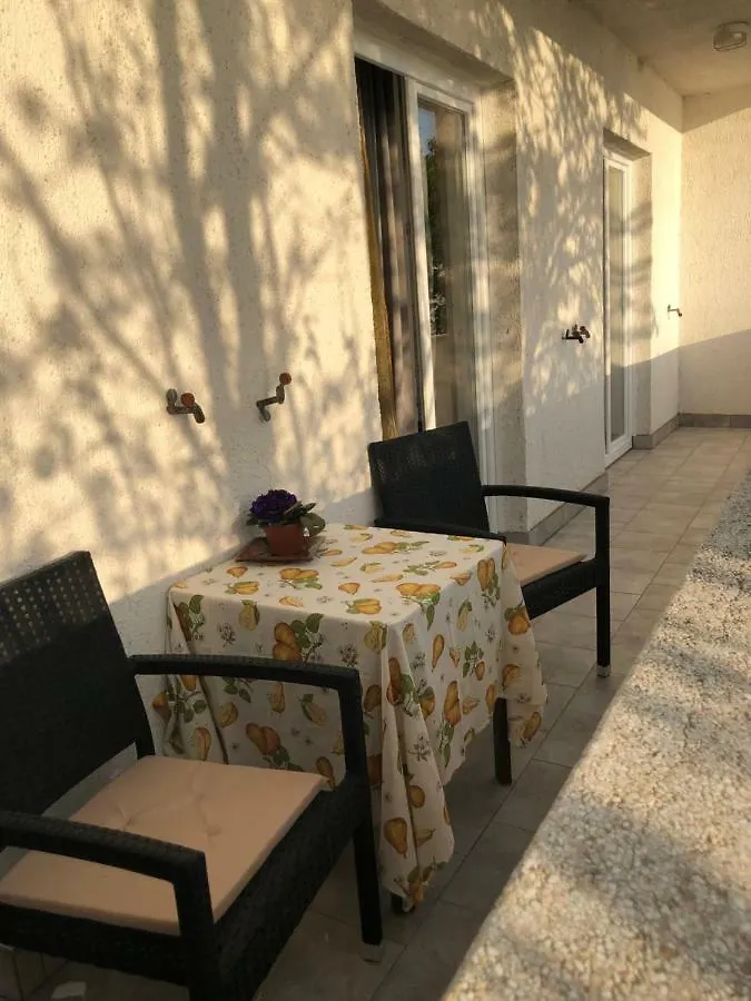 Apartment Kula Klenovica